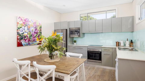 Art House Shoal Bay - St Kilda Accommodation 3