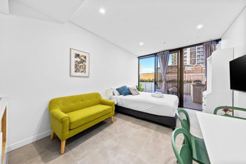 Arthur Hotel Bondi Junction No Reception And House Keeping No Sofa Bed - St Kilda Accommodation 0