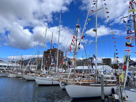 Arthurton Central - St Kilda Accommodation 4