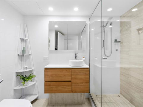 Artique - Hosted By Coastal Letting - St Kilda Accommodation 2
