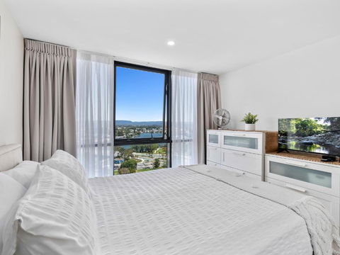 Artique - Hosted By Coastal Letting - St Kilda Accommodation 4