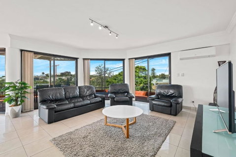 Ash Sienna - St Kilda Accommodation 3