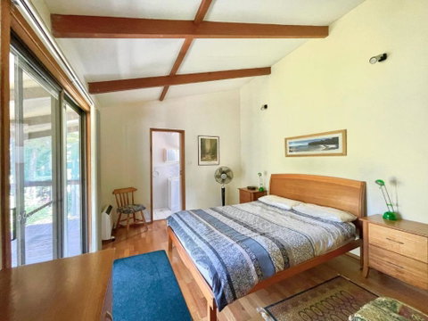 Ashgrove - St Kilda Accommodation 2