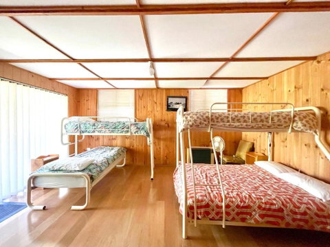 Ashgrove - St Kilda Accommodation 4