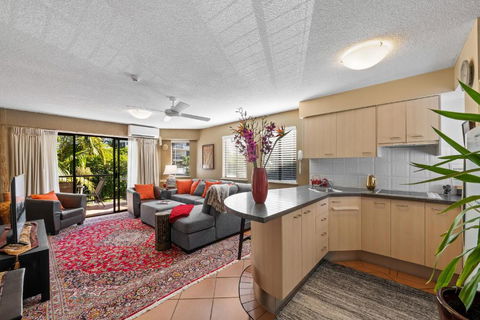 Asiatic Suite At Nautilus Mooloolaba - St Kilda Accommodation 0