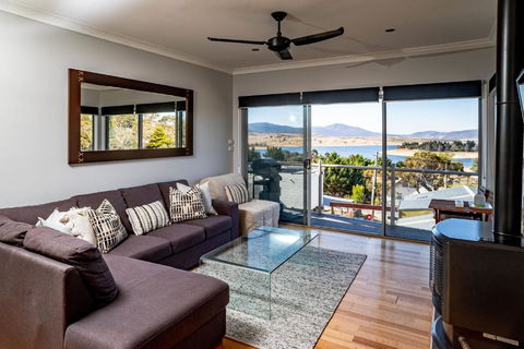 Aspect 2 8 Poley Cow - St Kilda Accommodation 0