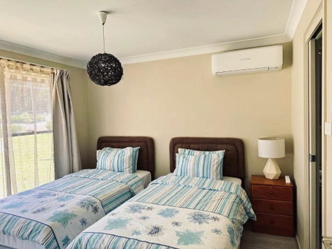 At Holiday House - St Kilda Accommodation 3