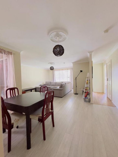 At Holiday House - St Kilda Accommodation 2