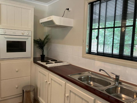 Auburn Hideaway - St Kilda Accommodation 3