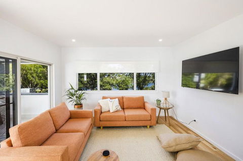 Aura Apartment-LJHooker Yamba - St Kilda Accommodation 0