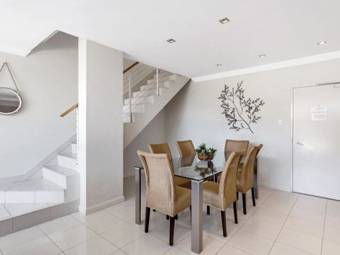 Aura Apartments Unit 13 59 Shoal Bay Road - St Kilda Accommodation 3
