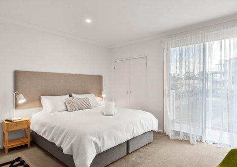 Aurora At Cowes By Ready Set Stay - St Kilda Accommodation 1