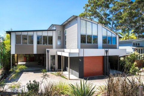 Aurora - St Kilda Accommodation 0