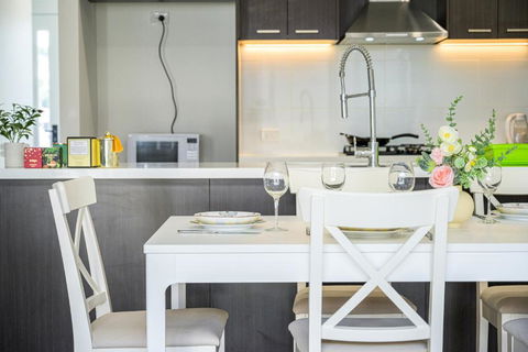 Austral Warm 4br House With Parking&WiFi - St Kilda Accommodation 2