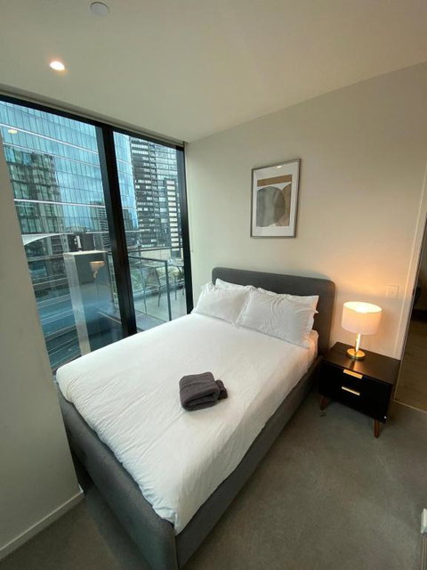 Australia 108 Luxury - Sleeps 5 - St Kilda Accommodation 0