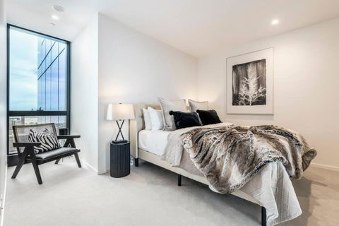 Australia 108 Skyhigh Luxury With Sweeping Views - St Kilda Accommodation 0