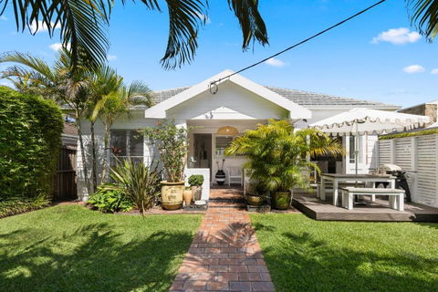 Avalon Beach Cottage, Private, 150m To The Beach! - St Kilda Accommodation 0