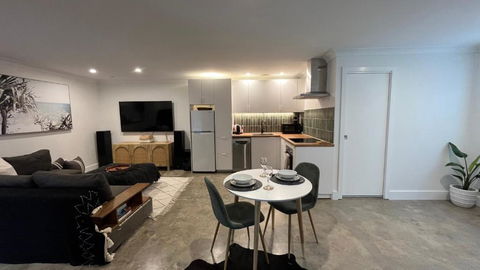 Avalon Beach Guesthouse - St Kilda Accommodation 1