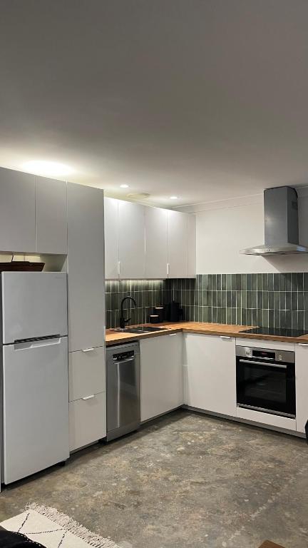 Avalon Beach Guesthouse - St Kilda Accommodation 3