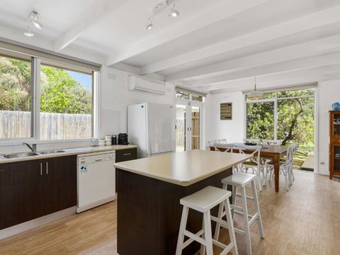 Avonlea Sorrento Holiday House - St Kilda Accommodation 2