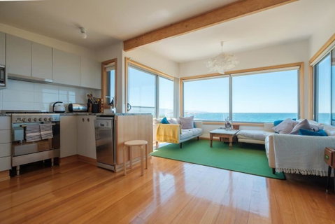 Awesome Beach House Bicheno - St Kilda Accommodation 2