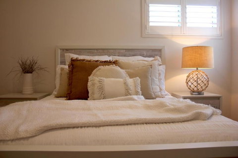 Ayada Villa - Pet Friendly - 1 Min To Beach - St Kilda Accommodation 1