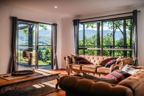 Ayatana - Restful Place - St Kilda Accommodation 2