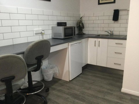 Ayrline Motel - St Kilda Accommodation 0