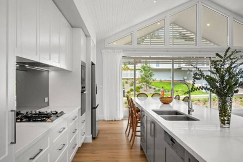Avoca Beach Seabreeze At Saltwater - St Kilda Accommodation 0