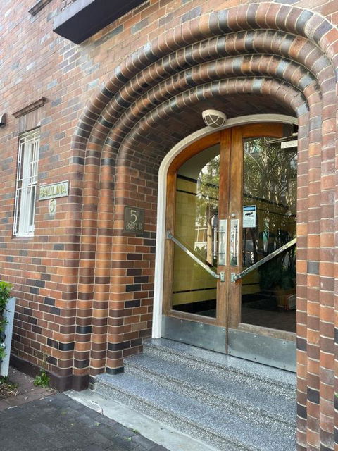 Art Deco Studio In The Heart Of Darlinghurst - St Kilda Accommodation 4