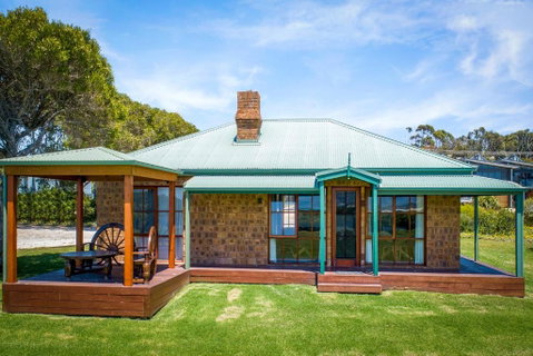 Apollo Bay Cottages- Marriners - St Kilda Accommodation 1