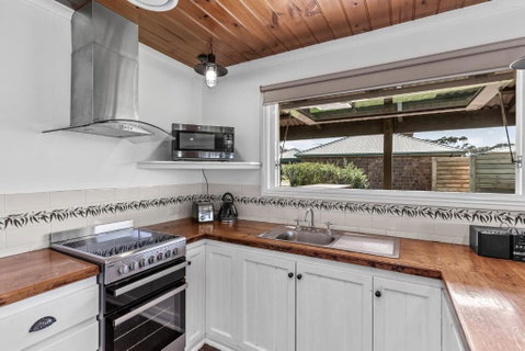 Apollo Bay Cottages- Marriners - St Kilda Accommodation 2