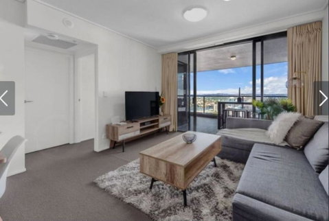 AU1 - Aurora Skyscraper CBD For Business Or Pleasure - St Kilda Accommodation 0