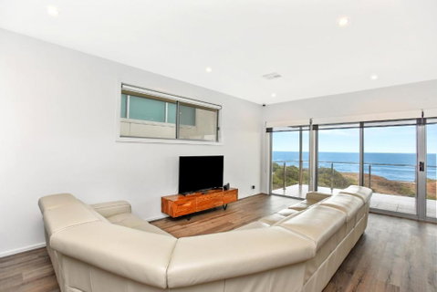 Avaya Sellicks Beachfront Getaway- Wifi - St Kilda Accommodation 2