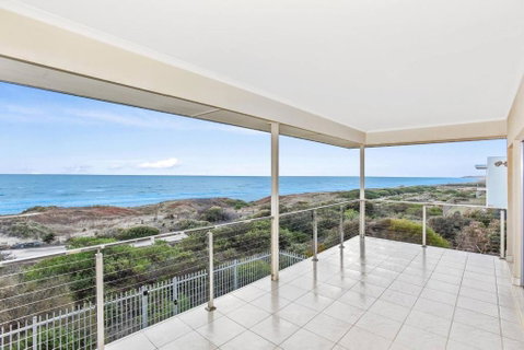 Avaya Sellicks Beachfront Getaway- Wifi - St Kilda Accommodation 1