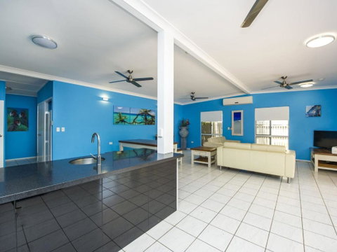 Azure On Geoffrey Bay - St Kilda Accommodation 4