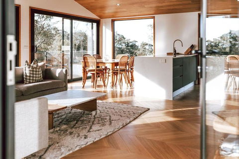 B E R T I E - Central Bicheno - St Kilda Accommodation 0