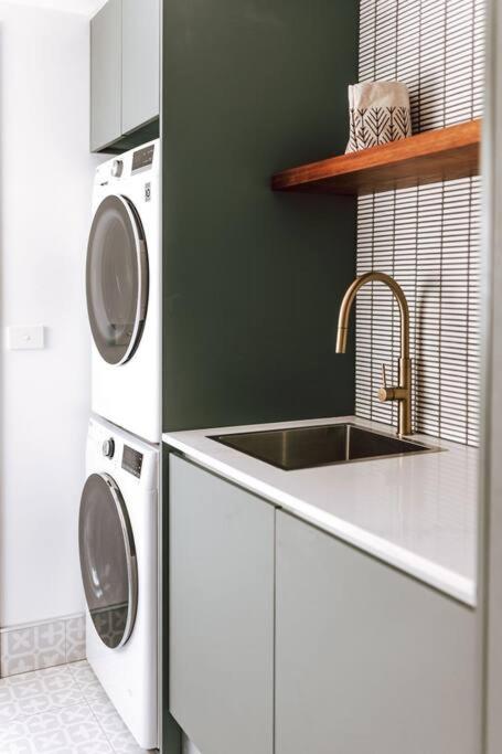 B E R T I E - Central Bicheno - St Kilda Accommodation 3
