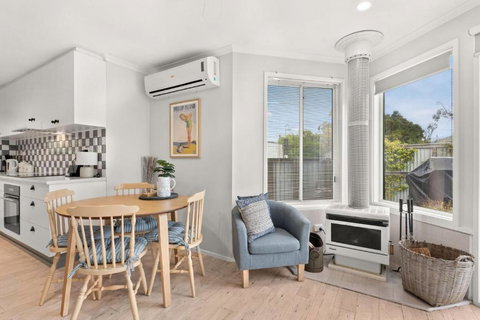 Bayview Cottage - St Kilda Accommodation 3