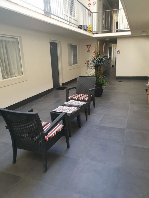Southport Motel & Apartments - St Kilda Accommodation 7