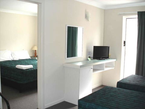 Southport Motel & Apartments - St Kilda Accommodation 23