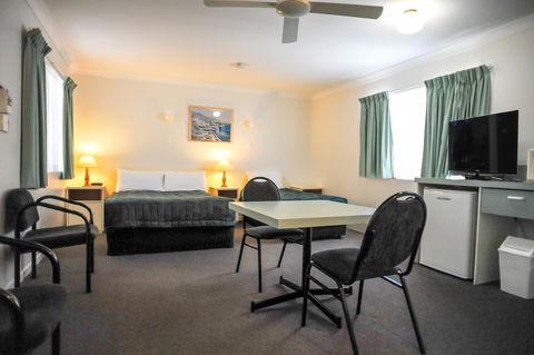 Southport Motel & Apartments - St Kilda Accommodation 21