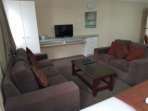 Southport Motel & Apartments - St Kilda Accommodation 9