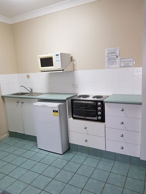 Southport Motel & Apartments - St Kilda Accommodation 15