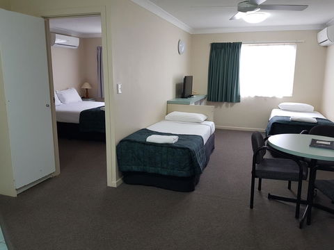 Southport Motel & Apartments - St Kilda Accommodation 12
