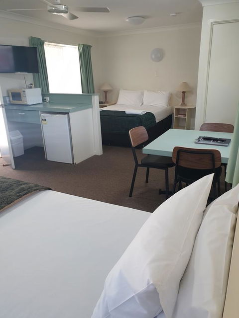 Southport Motel & Apartments - St Kilda Accommodation 20