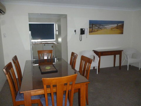 Le Lavandou Holiday Apartments - St Kilda Accommodation 6