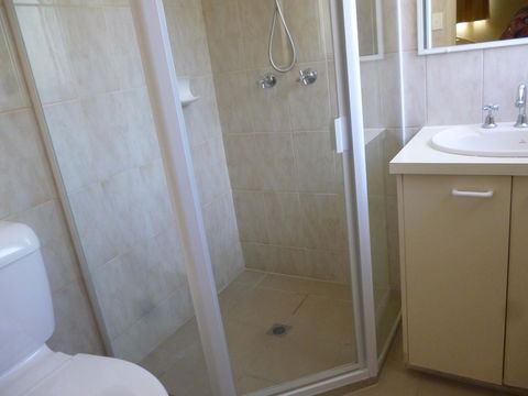 Le Lavandou Holiday Apartments - St Kilda Accommodation 16