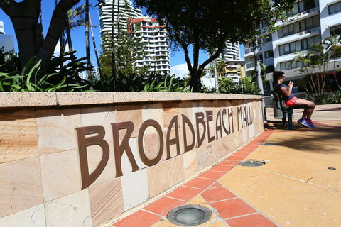 Bel Air On Broadbeach - Official - St Kilda Accommodation 13