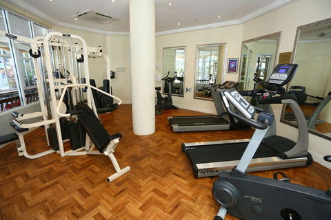 Bel Air On Broadbeach - Official - St Kilda Accommodation 6